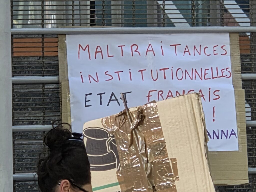 Maltraitance institutionnelle